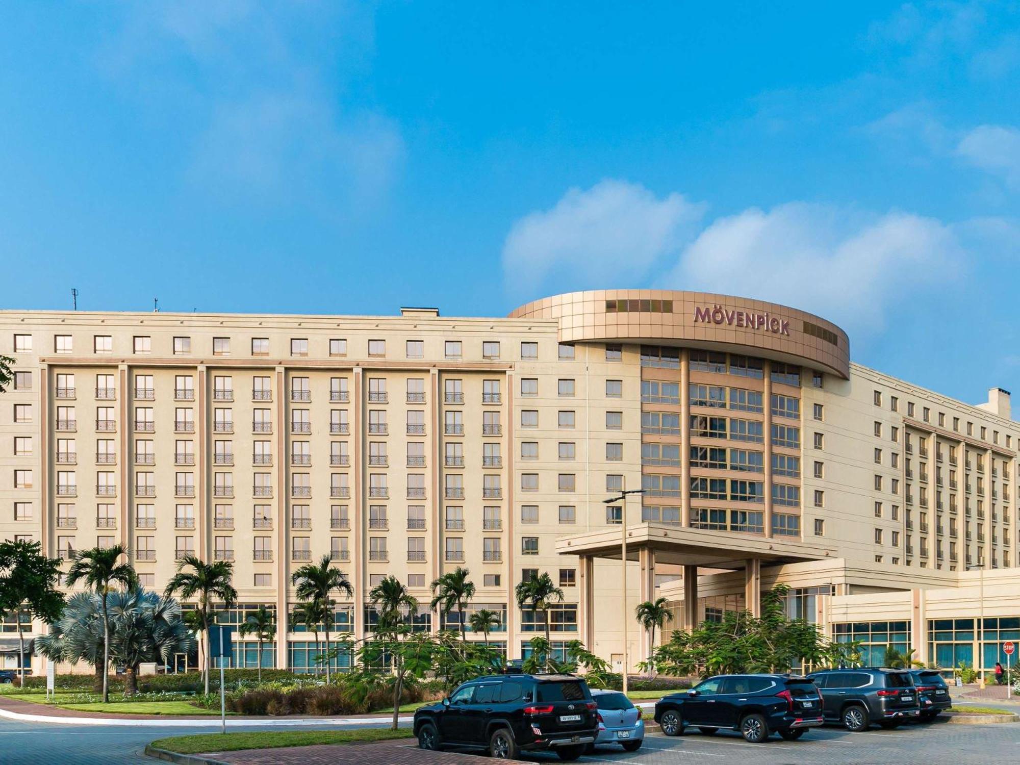 Moevenpick Ambassador Hotel Аккра Экстерьер фото