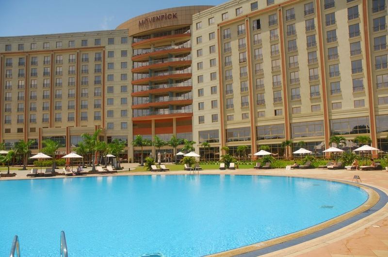 Moevenpick Ambassador Hotel Аккра Экстерьер фото