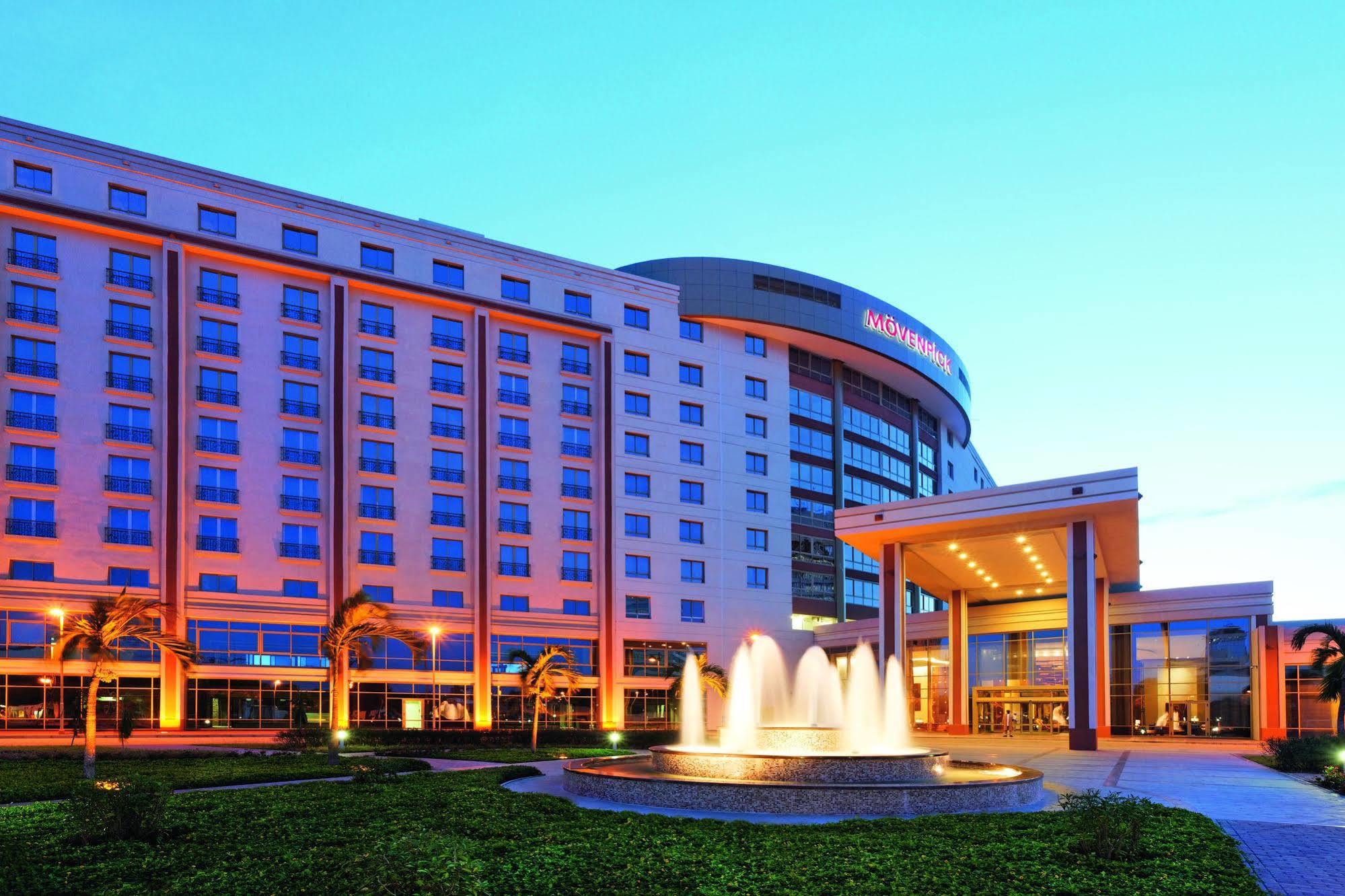 Moevenpick Ambassador Hotel Аккра Экстерьер фото