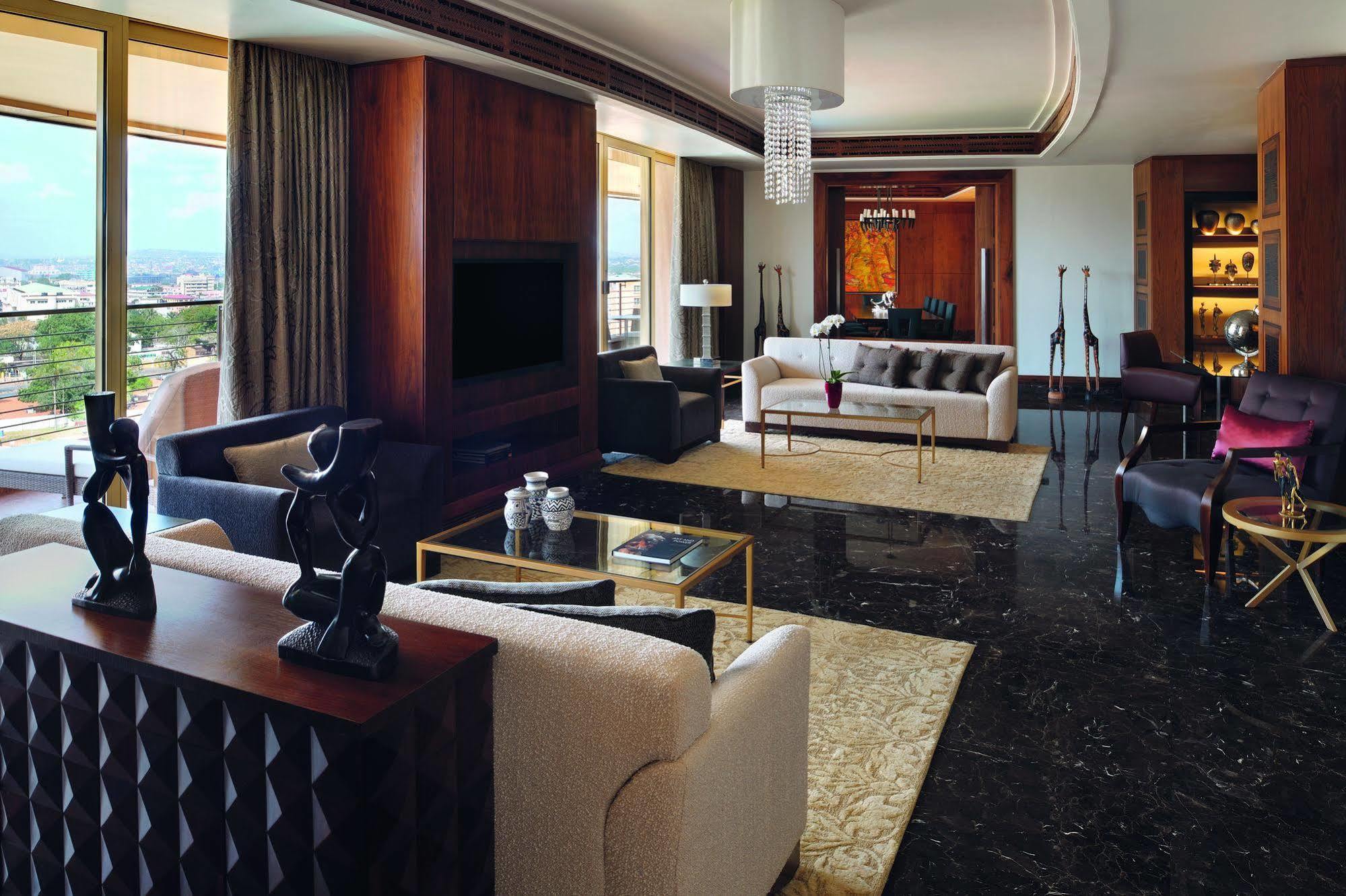 Moevenpick Ambassador Hotel Аккра Экстерьер фото
